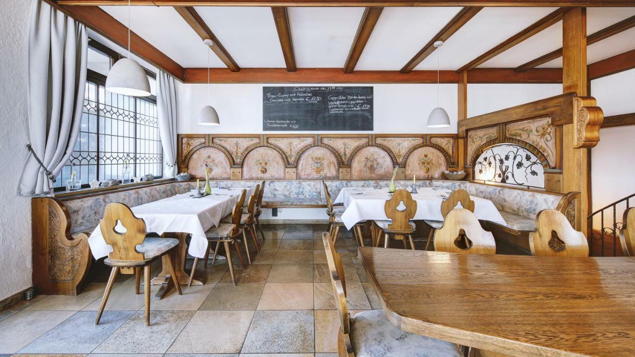 Hotel Restaurant Austueble Ельхінген Екстер'єр фото